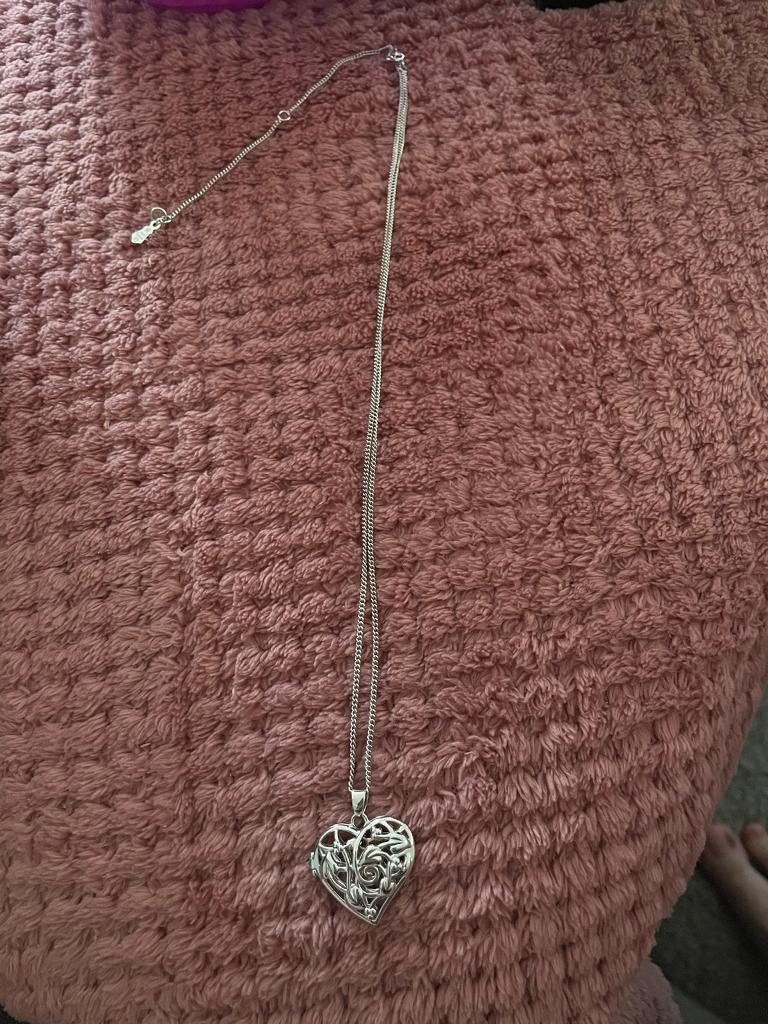 Clogau gold locket | in Southport 